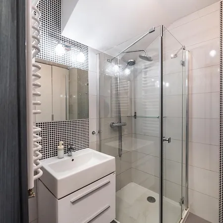 Meadows9 By Prime * Cracóvia